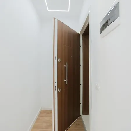 Daire Miku Apartment-stunning At Taiwan Tiran