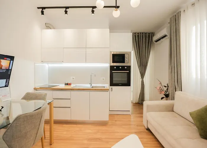 Miku Apartment-stunning At Taiwan * ティラナ